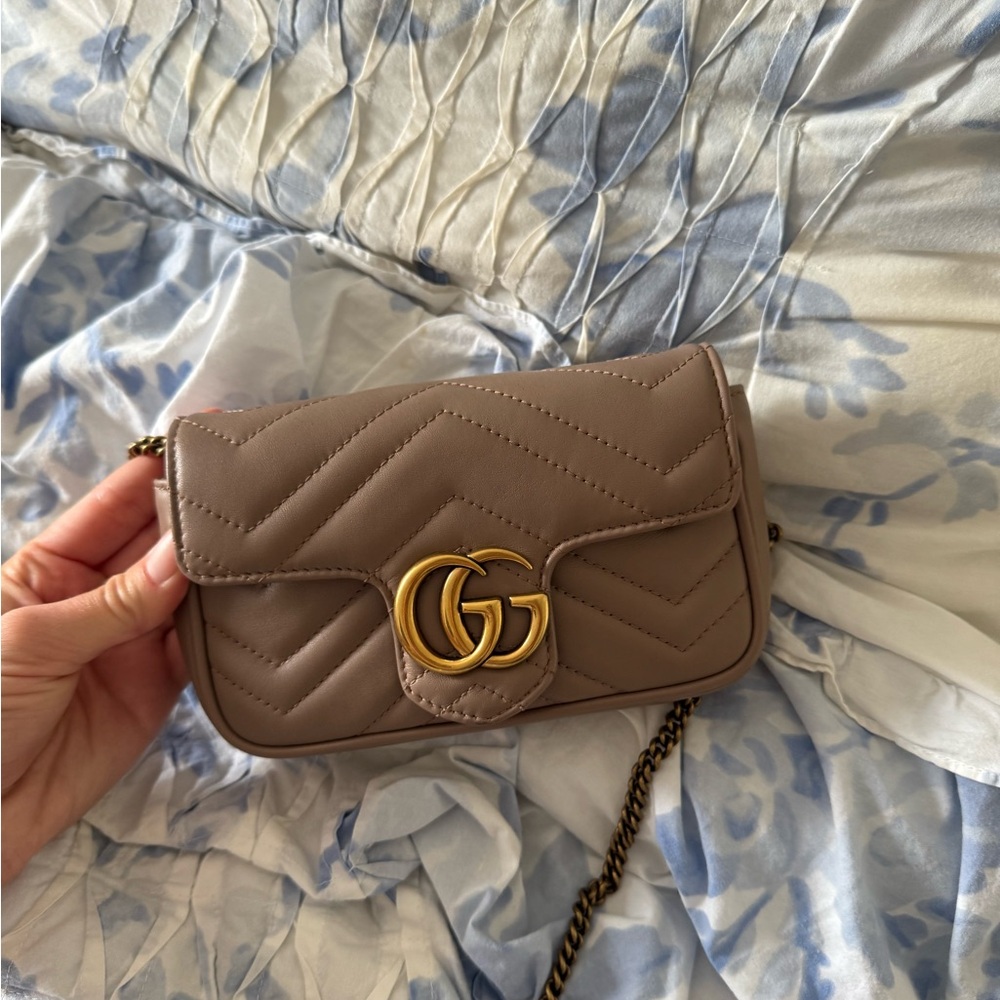GG Marmont mini bag - Picture 9 of 12